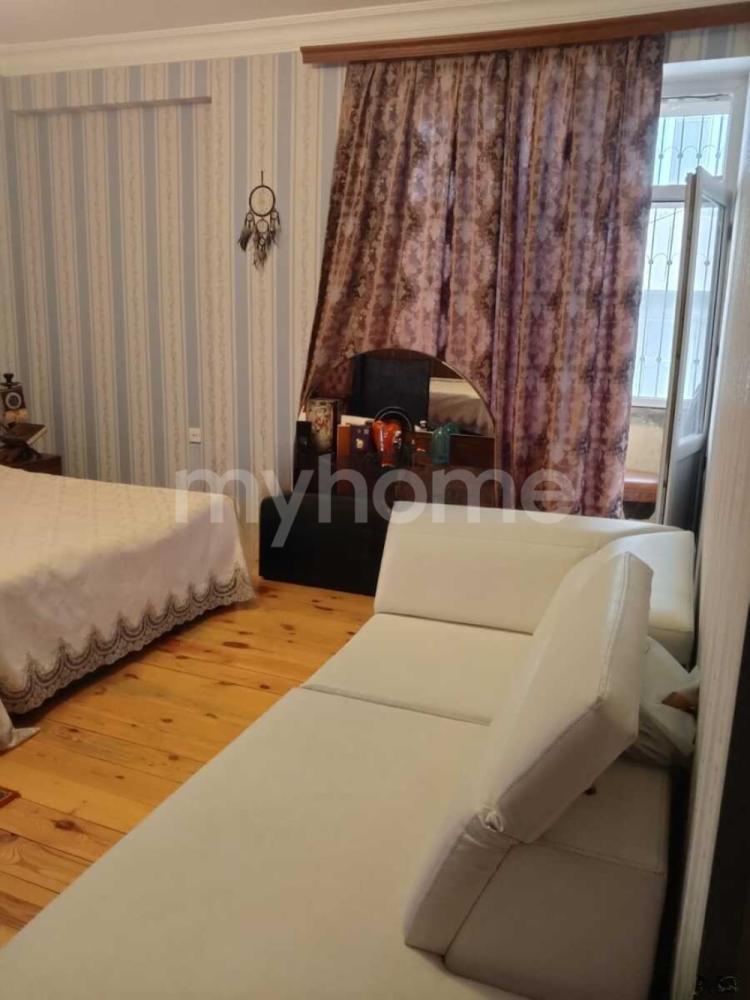  Yeni Yasamal qəsəbəsində 127m² mənzil satılır