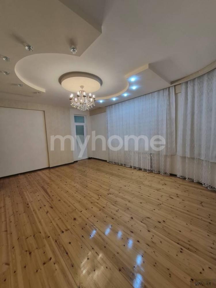  Yeni Günəşli qəsəbəsində 112m² mənzil satılır