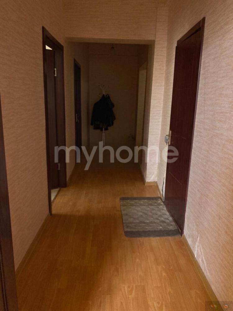  Bayıl qəsəbəsində 75m² mənzil satılır