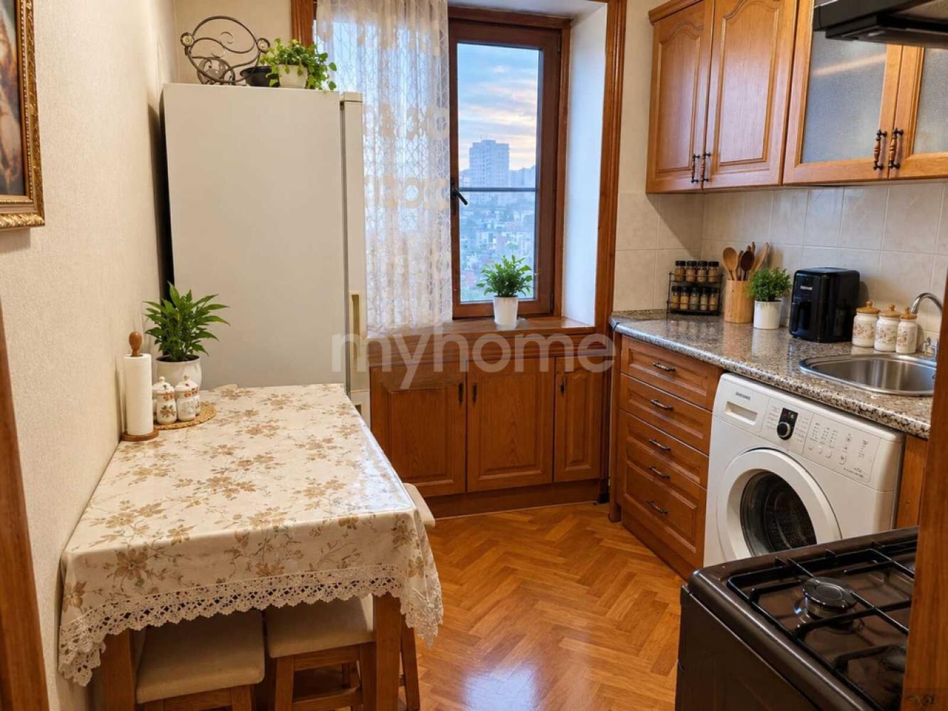  Bakı şəhərində 50m² mənzil satılır