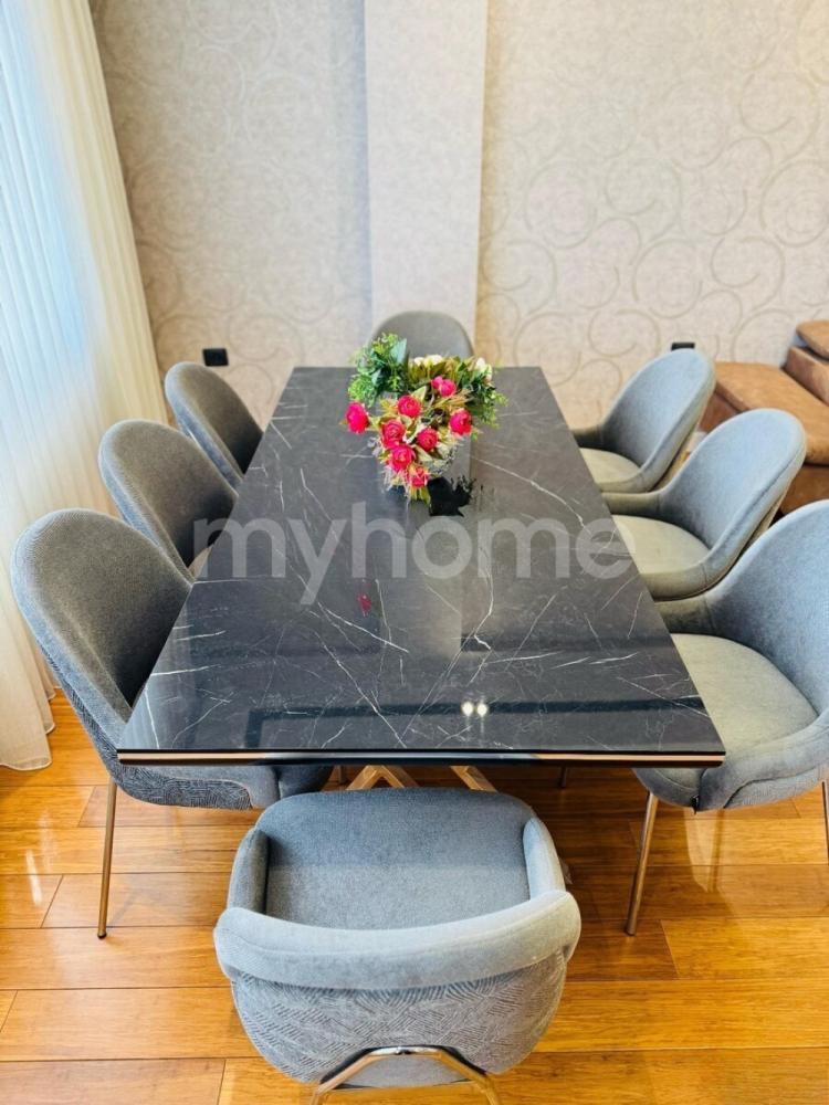  28 May qəsəbəsində 100m² mənzil kirayə verilir