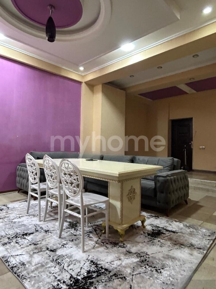  28 May qəsəbəsində 120m² mənzil kirayə verilir