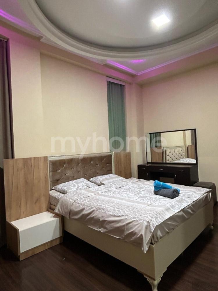  28 May qəsəbəsində 120m² mənzil kirayə verilir