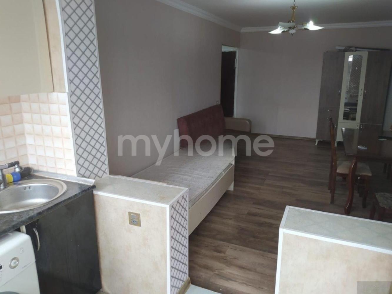  Bakı şəhərində 40m² mənzil satılır