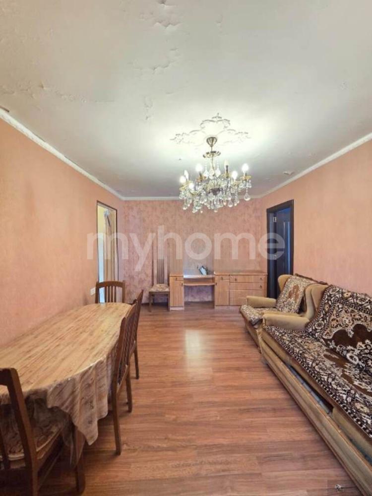  Bakı şəhərində 48m² mənzil satılır