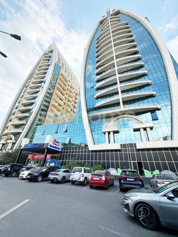  Bakı şəhərində 148m² mənzil satılır