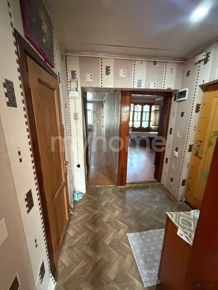  Sumqayıt şəhərində 70m² mənzil kirayə verilir