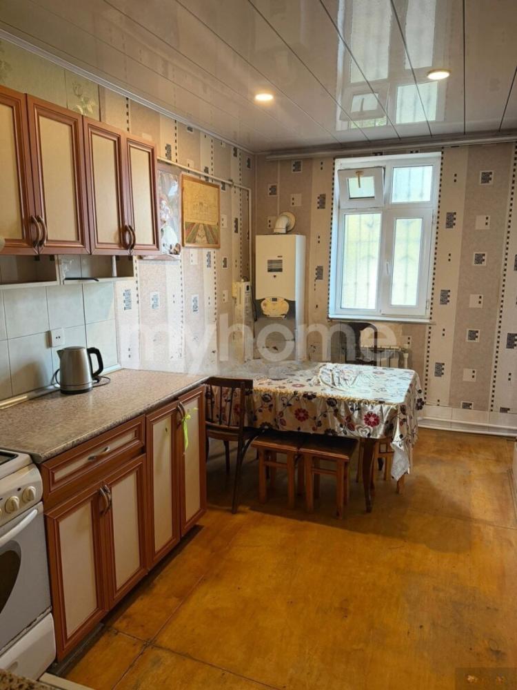  Sumqayıt şəhərində 70m² mənzil kirayə verilir