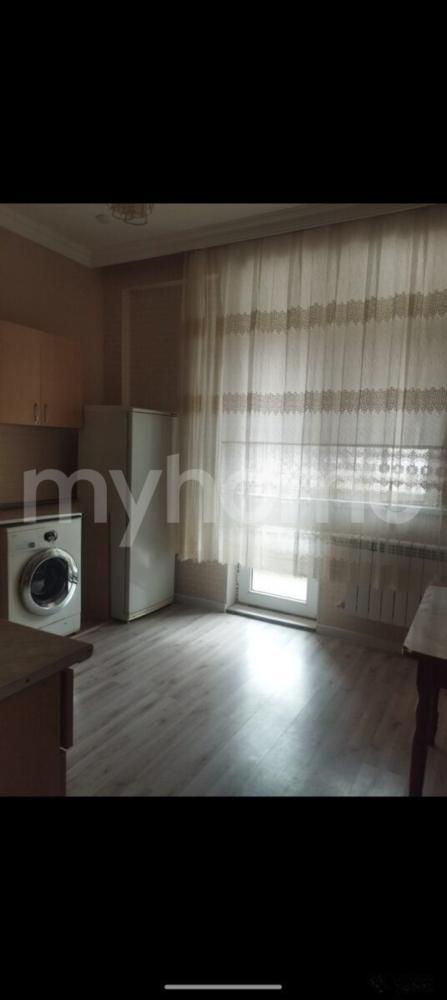  Ceyranbatan qəsəbəsində 98m² mənzil kirayə verilir