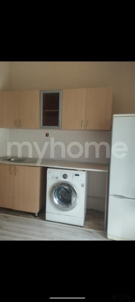  Ceyranbatan qəsəbəsində 98m² mənzil kirayə verilir