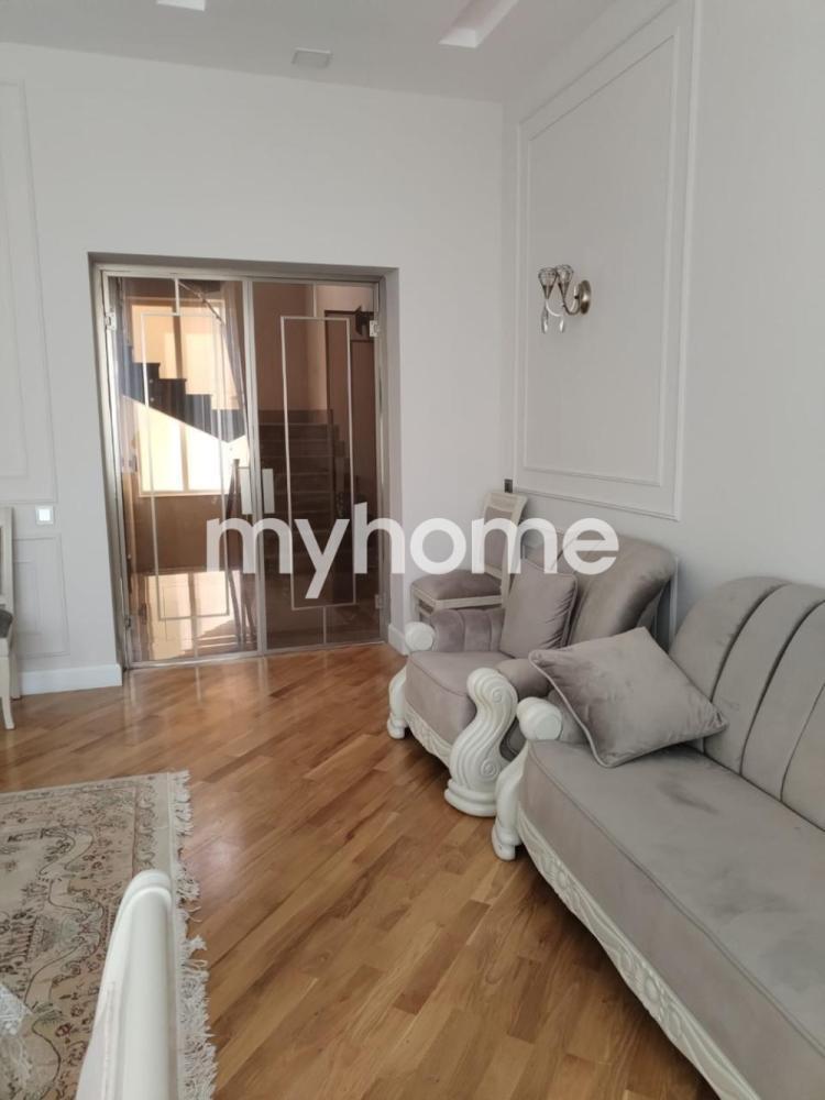 Xırdalan şəhərində 550m² həyət evi satılır Xırdalan şəhərində 550m² həyət evi satılır