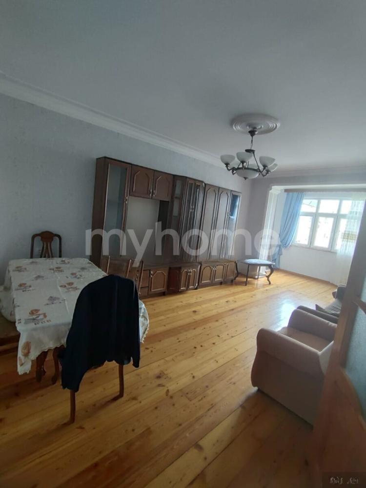  Bakı şəhərində 60m² mənzil satılır