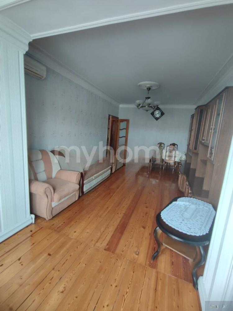  Bakı şəhərində 60m² mənzil satılır