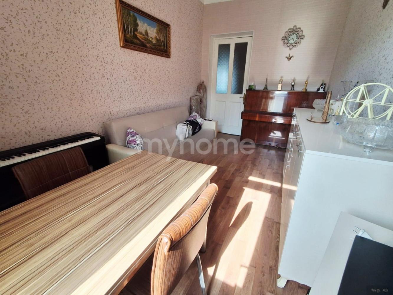  Bakı şəhərində 50m² mənzil satılır