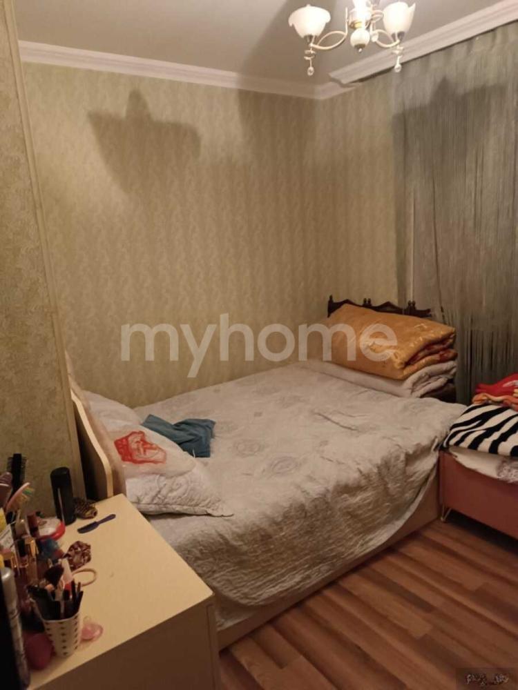  Lökbatan qəsəbəsində 60m² mənzil satılır
