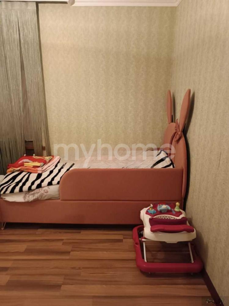  Lökbatan qəsəbəsində 60m² mənzil satılır