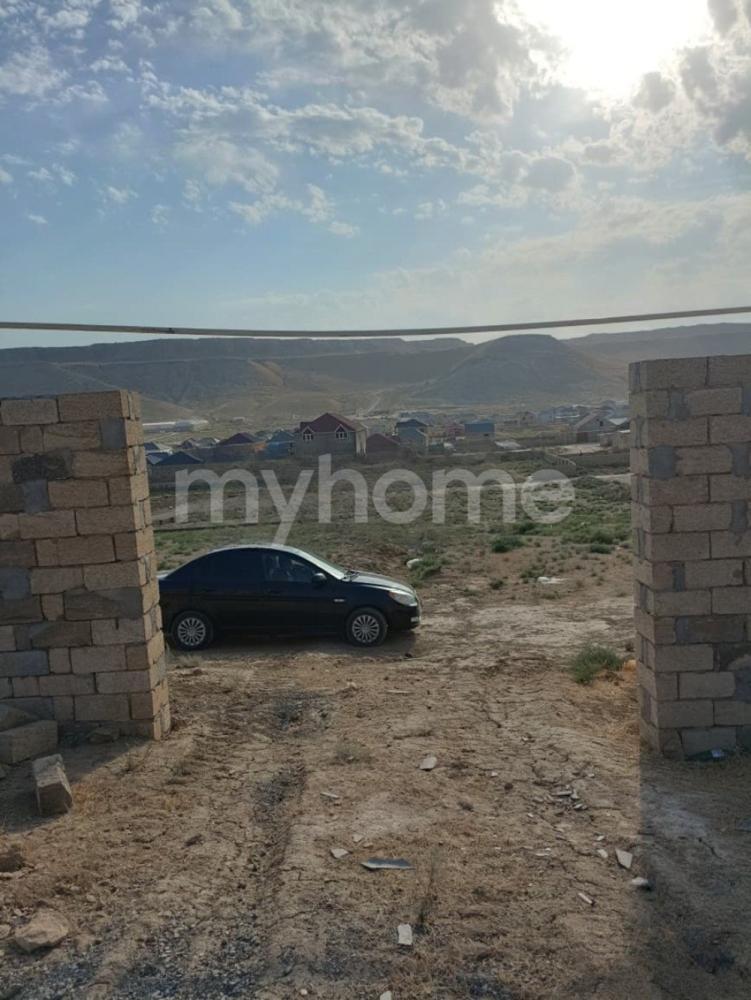  Qobu qəsəbəsində torpaq satılır