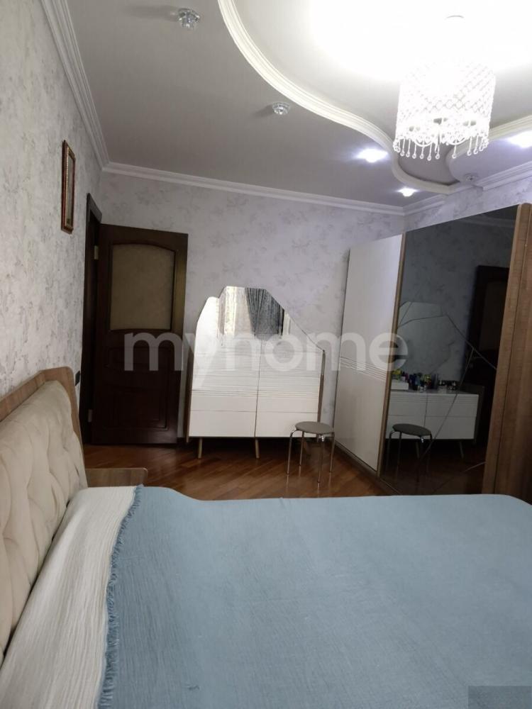  Bakı şəhərində 85m² mənzil satılır