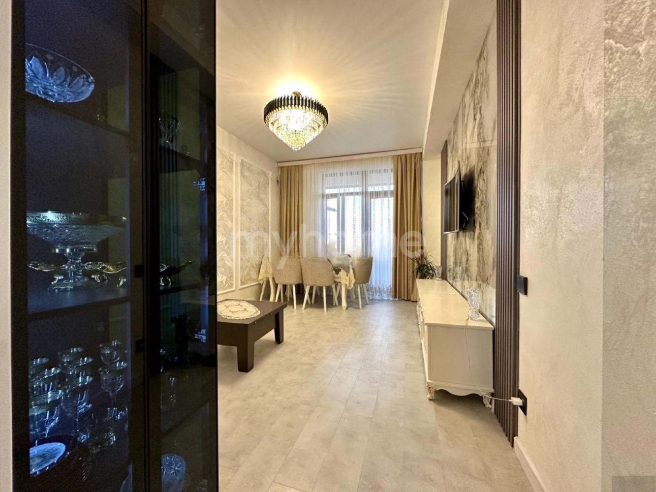  Bakı şəhərində 63m² mənzil satılır