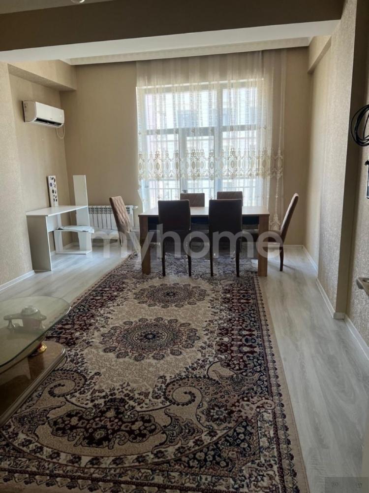  Bakı şəhərində 106m² mənzil kirayə verilir