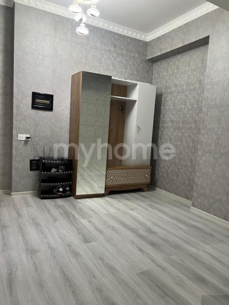  Bakı şəhərində 106m² mənzil kirayə verilir