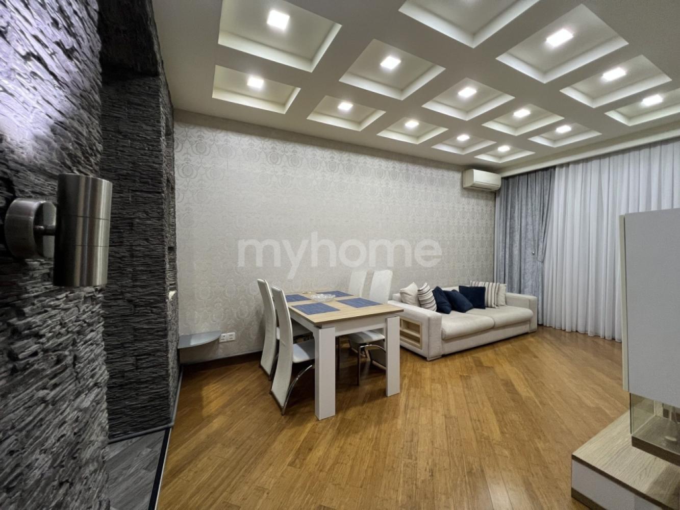  28 May qəsəbəsində 64m² mənzil satılır