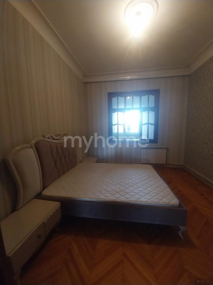  Sumqayıt şəhərində 70m² mənzil kirayə verilir