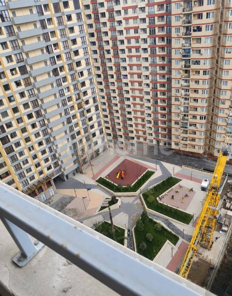  Bakı şəhərində 75m² mənzil satılır