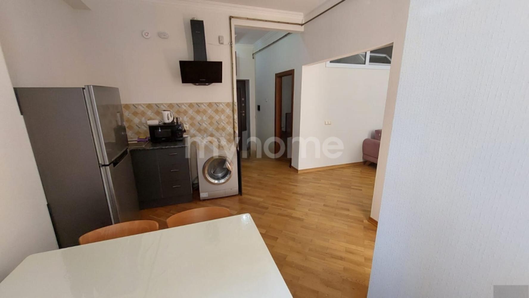  Bayıl qəsəbəsində 48m² mənzil kirayə verilir