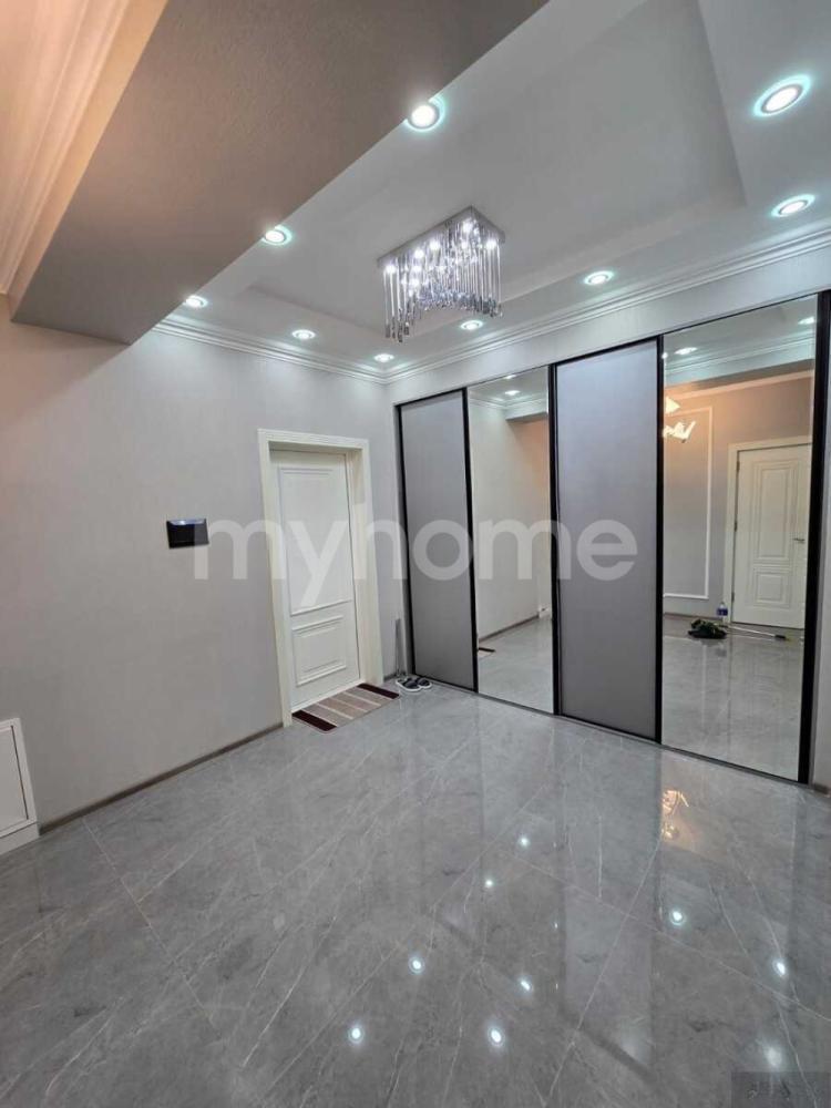  Bakı şəhərində 65m² mənzil satılır