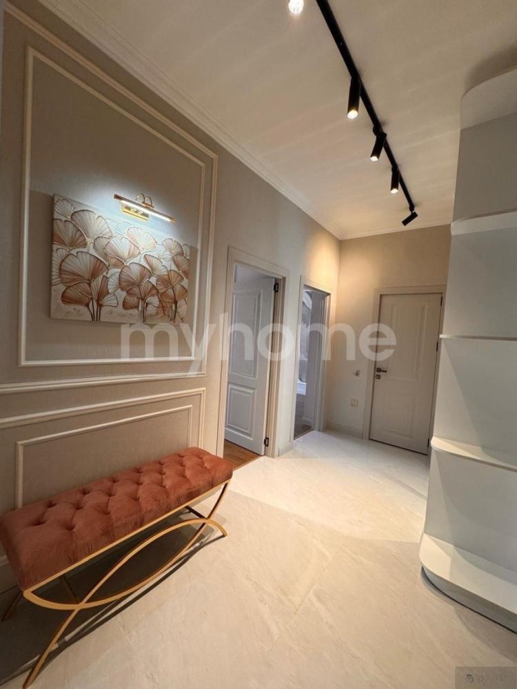  Bakı şəhərində 75m² mənzil satılır