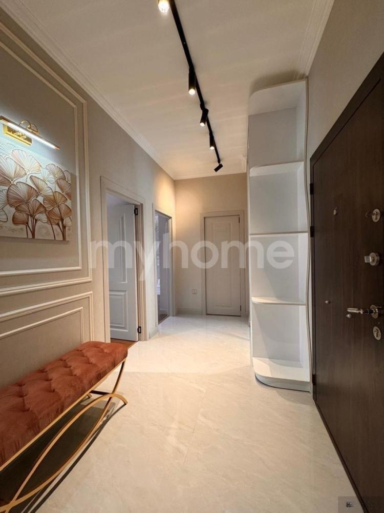  Bakı şəhərində 75m² mənzil satılır