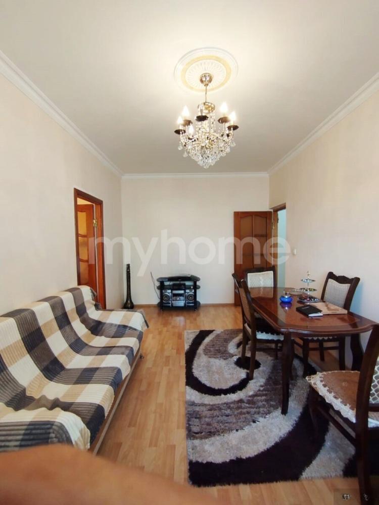  Bakı şəhərində 105m² mənzil satılır