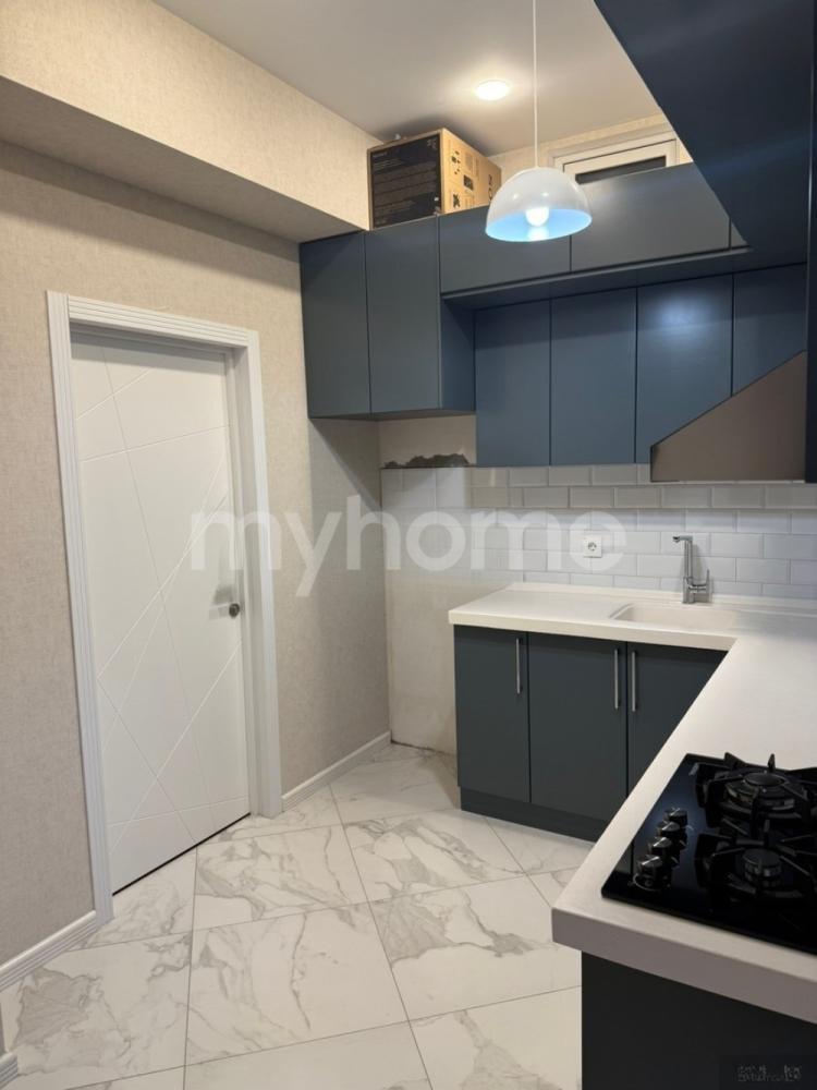 Əhmədli qəsəbəsində 85m² mənzil satılır