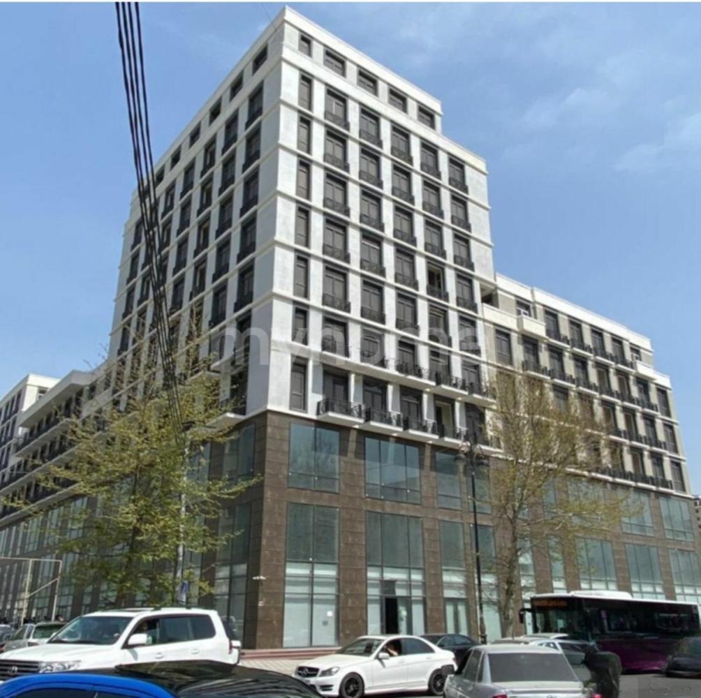  Bakı şəhərində 77m² mənzil satılır