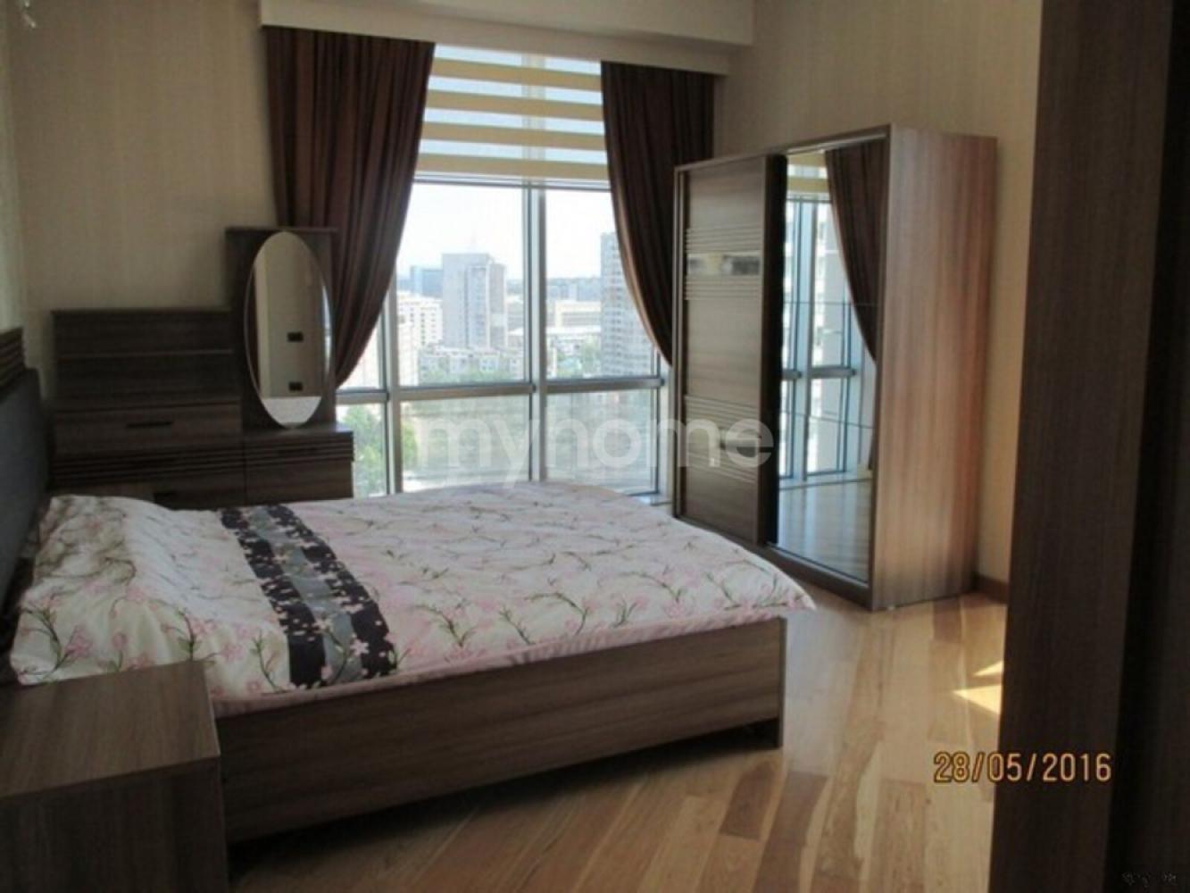  28 May qəsəbəsində 120m² mənzil kirayə verilir