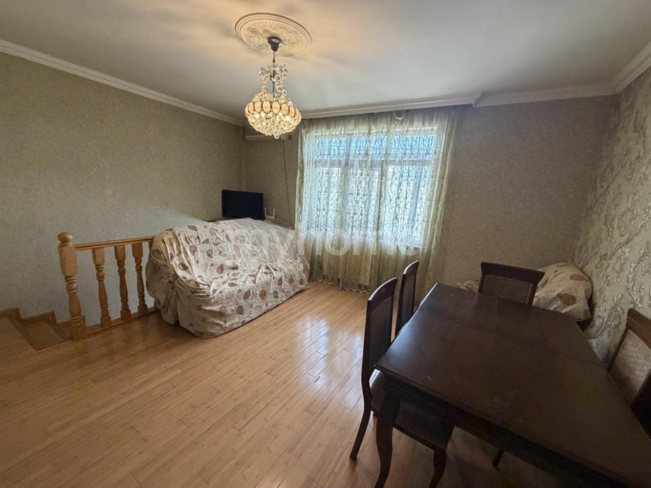  Qaraçuxur qəsəbəsində 50m² mənzil kirayə verilir