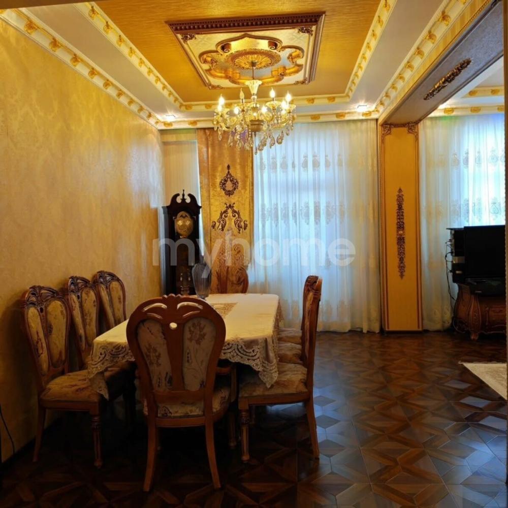  Sumqayıt şəhərində 142m² mənzil satılır