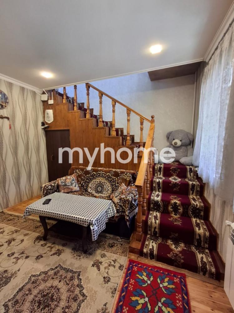 Yeni Suraxanı qəsəbəsində 98m² həyət evi satılır Yeni Suraxanı qəsəbəsində 98m² həyət evi satılır