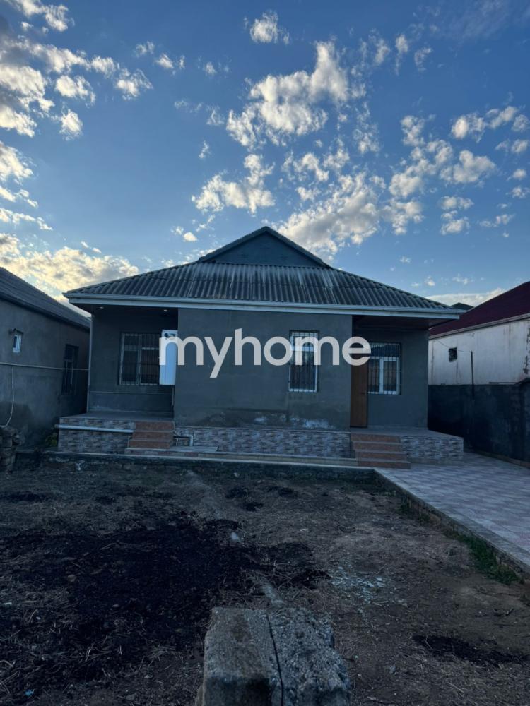 Zığ qəsəbəsi 110m² həyət evi satılır