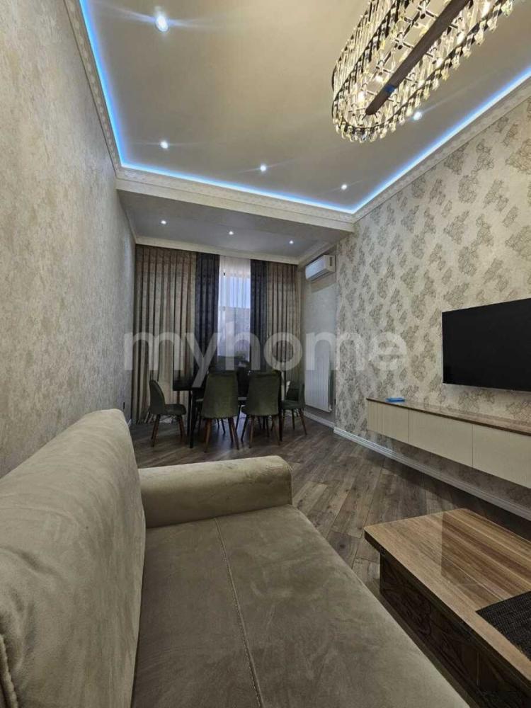  Bakı şəhərində 95m² mənzil satılır