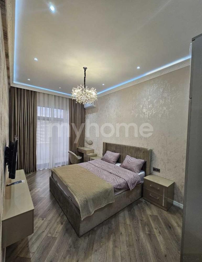  Bakı şəhərində 95m² mənzil satılır