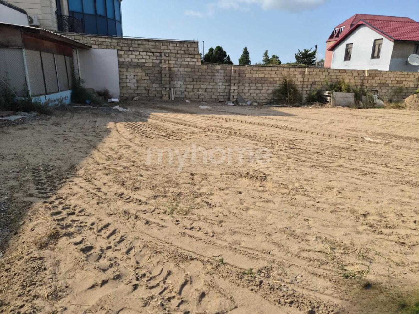  Bakı şəhərində torpaq satılır