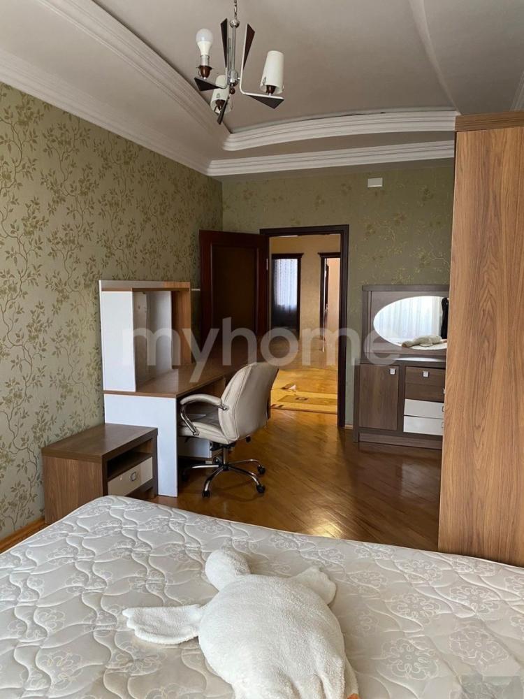  Bakı şəhərində 125m² mənzil satılır