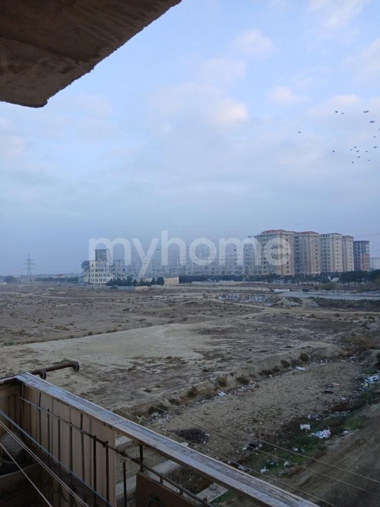  Məmmədli qəsəbəsində 42m² mənzil satılır