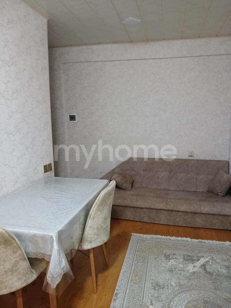 Məmmədli qəsəbəsində 42m² mənzil satılır