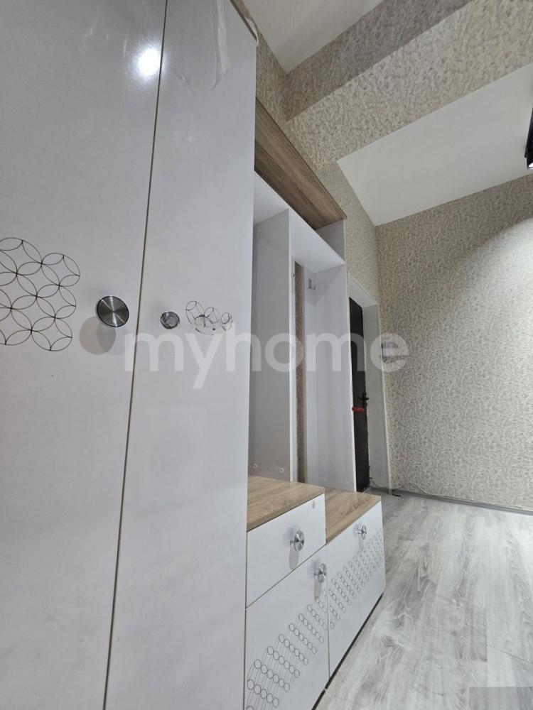  Saray qəsəbəsində 63m² mənzil satılır