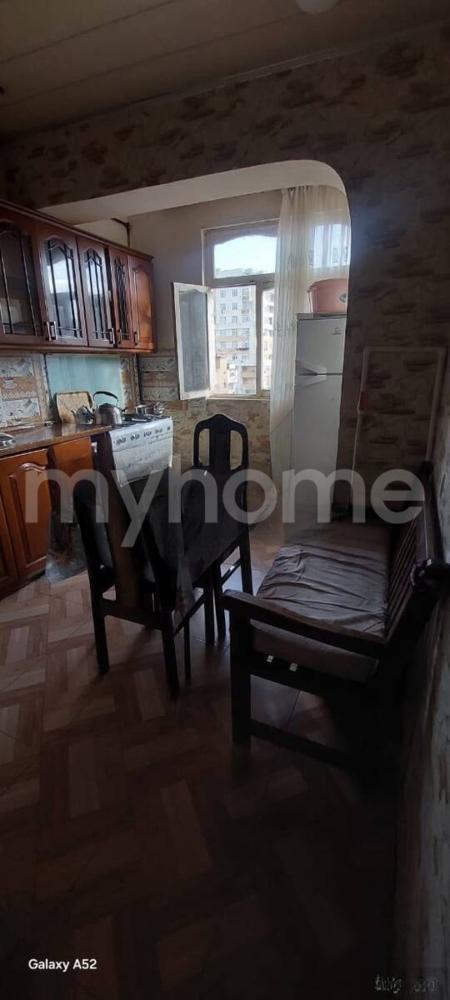  Yeni Yasamal qəsəbəsində 120m² mənzil satılır