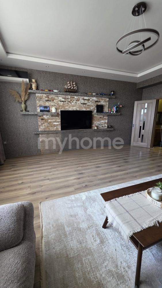  Bakıxanov qəsəbəsində 130m² mənzil satılır