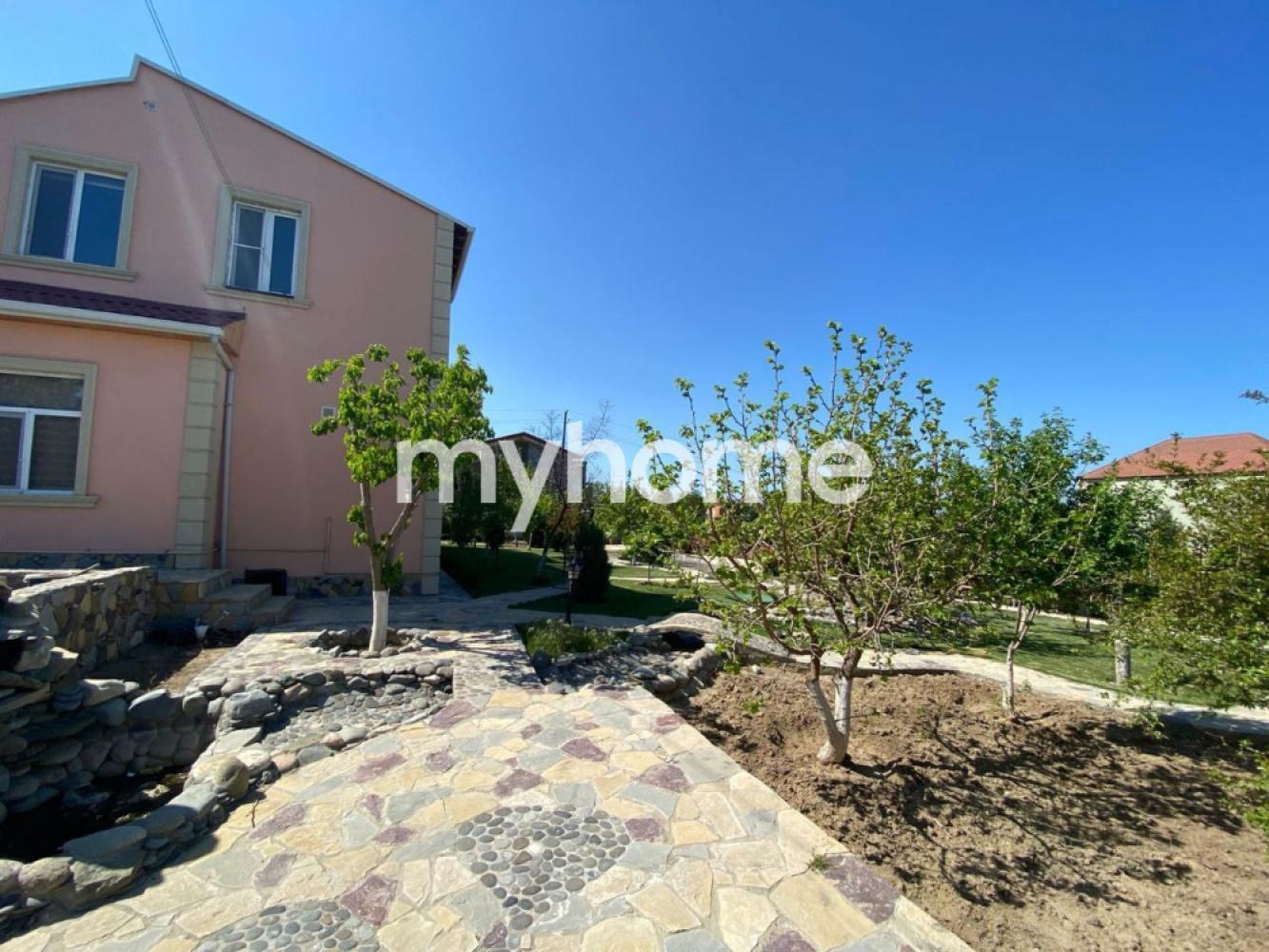  Fatmayı qəsəbəsində 250m² həyət evi satılır